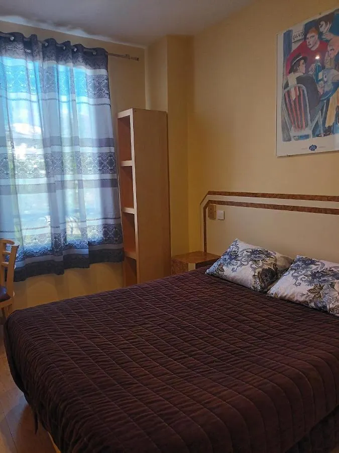 Hotel Azur Montmartre Paris